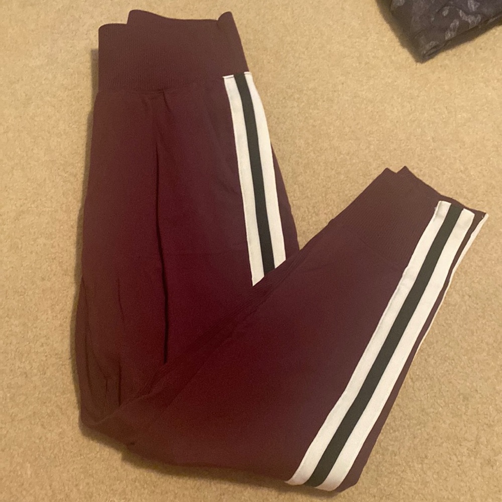 Athleta Venice Side Stripe Jogger Size S Burgundy